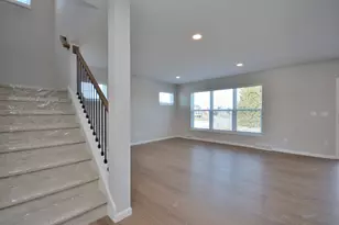 N53W19798 Kingair Dr, Menomonee Falls, WI 53051 - Photo 28