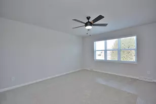 N53W19798 Kingair Dr, Menomonee Falls, WI 53051 - Photo 18