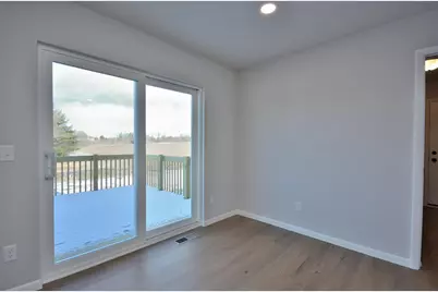 N53W19798  Kingair Dr, Menomonee Falls, WI 53051 - Photo 16