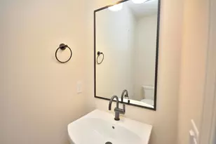 8191 Skylark Ct, Mequon, WI 53097 - Photo 10