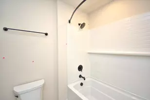 8191 Skylark Ct, Mequon, WI 53097 - Photo 18