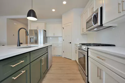 1017  Elderberry Rd, Oconomowoc, WI 53066 - Photo 20