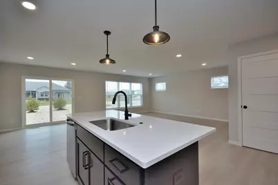 5998  Lillie Cir, Racine, WI 53402 - Photo 32