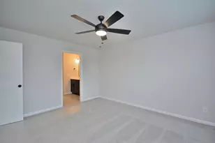 5998 Lillie Cir, Racine, WI 53402 - Photo 18