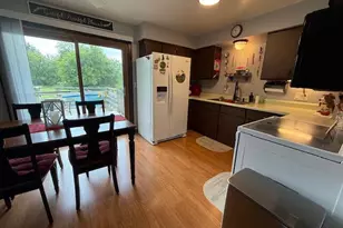 907 S University Ave, Beaver Dam, WI 53916 - Photo 8