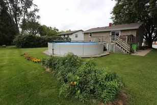 907 S University Ave, Beaver Dam, WI 53916 - Photo 32