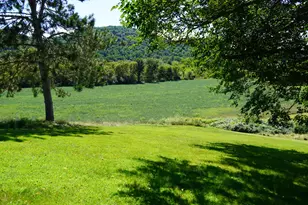 E2817 S Creek Rd, Genoa, WI 54624 - Photo 30