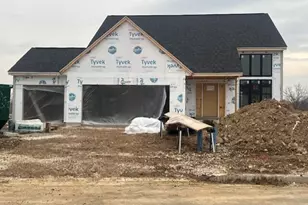 N57W20904 Lomond Rd, Menomonee Falls, WI 53052 - Photo 1