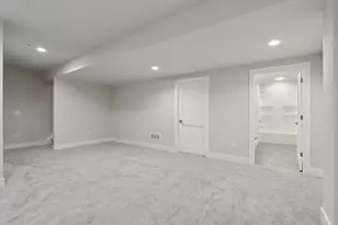 405 Falcon Ridge Dr, Burlington, WI 53105 - Photo 22