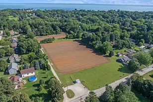 332 4 Mile Rd, Racine, WI 53402 - Photo 2