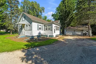 332 4 Mile Rd, Racine, WI 53402 - Photo 14