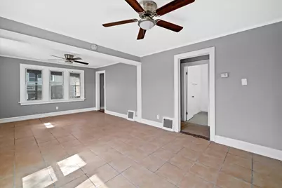 944 N 37th St #946, Milwaukee, WI 53208 - Photo 8