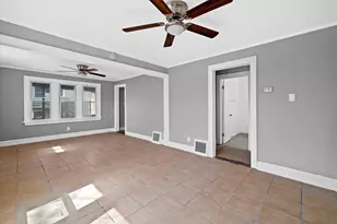 944 N 37th St, Milwaukee, WI 53208 - Photo 8