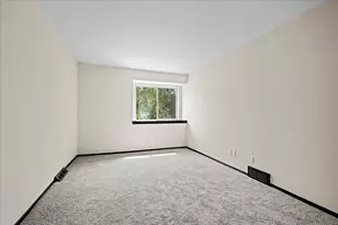 8678 N Servite Dr, Milwaukee, WI 53223 - Photo 14