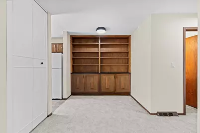 8678 N Servite Dr, Milwaukee, WI 53223 - Photo 6