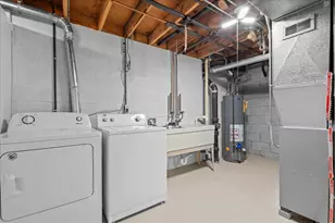 8678 N Servite Dr, Milwaukee, WI 53223 - Photo 20