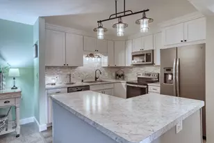 320 E Pleasant St, Oconomowoc, WI 53066 - Photo 2