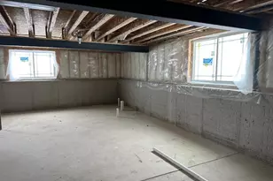 W207N5817 Muirfield Dr, Menomonee Falls, WI 53051 - Photo 16