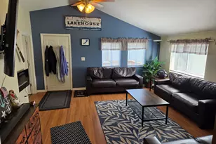 2816 Mabie St, Delavan, WI 53115 - Photo 6