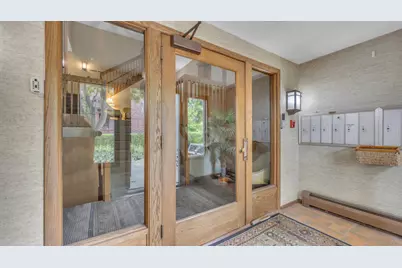 615  Michigan Ave #617, Sheboygan, WI 53081 - Photo 4