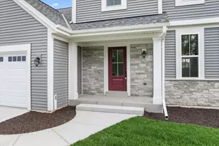 348 Sweetwater Blvd, Port Washington, WI 53074 - Photo 2