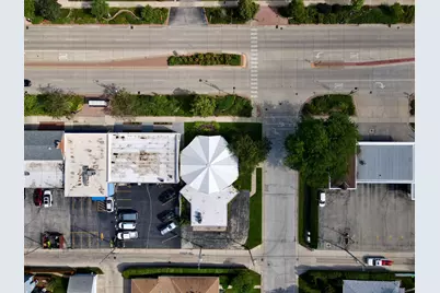 305 W Silver Spring Dr, Glendale, WI 53217 - Photo 16