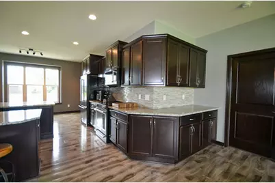 3558  Howell Oaks Dr, Waukesha, WI 53188 - Photo 10