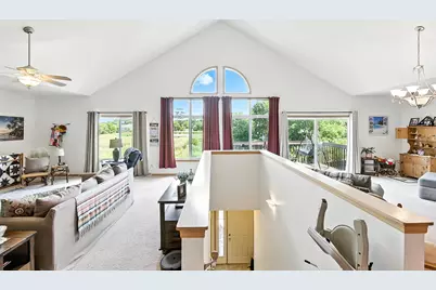 711  Cherokee Path #6, Lake Mills, WI 53551 - Photo 6