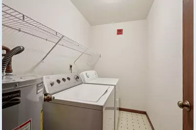 7209  57th Ave #201, Kenosha, WI 53142 - Photo 20