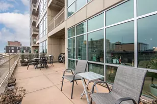 1550 E Royall Pl, Milwaukee, WI 53202 - Photo 22