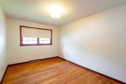 7769 N Delta Pl, Milwaukee, WI 53223 - Photo 14