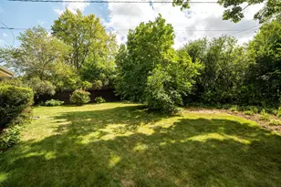 7769 N Delta Pl, Milwaukee, WI 53223 - Photo 30