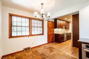 7769 N Delta Pl, Milwaukee, WI 53223 - Photo 8