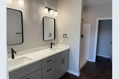 202  Edgewater Ct, Theresa, WI 53091 - Photo 10