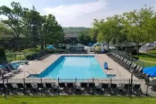 269 Fontana Blvd, Fontana, WI 53125 - Photo 2