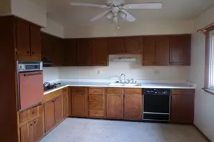 3950 N 68th St, Milwaukee, WI 53216 - Photo 12