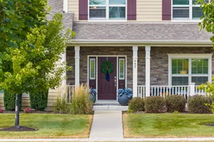 642 Baker St, Walworth, WI 53184 - Photo 2