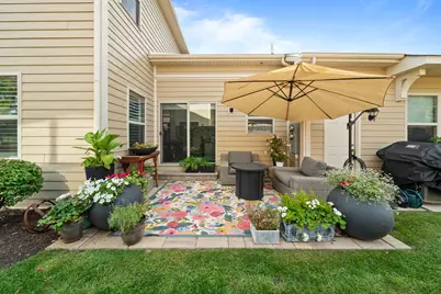 642  Baker St, Walworth, WI 53184 - Photo 8