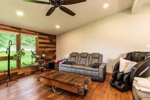 11565 US Hwy 18 -, Patch Grove, WI 53821 - Photo 10