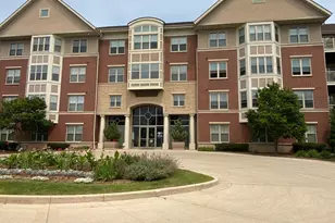 4110 S Lake Dr, Saint Francis, WI 53235 - Photo 1