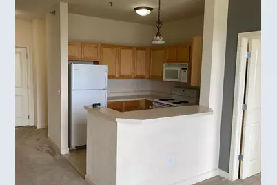 4110 S Lake Dr #244, Saint Francis, WI 53235 - Photo 10