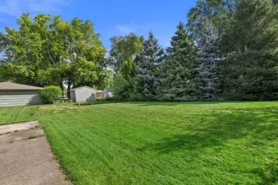 3562 S 97th St, Milwaukee, WI 53228 - Photo 8