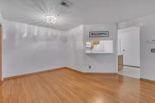 112 E Freistadt Rd, Thiensville, WI 53092 - Photo 10