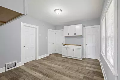 5720 W Rogers St, West Allis, WI 53219 - Photo 4