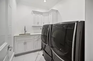 6920 N Barnett Ln, Fox Point, WI 53217 - Photo 88