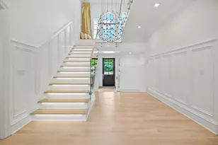 6920 N Barnett Ln, Fox Point, WI 53217 - Photo 10