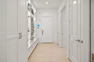 6920 N Barnett Ln, Fox Point, WI 53217 - Photo 22