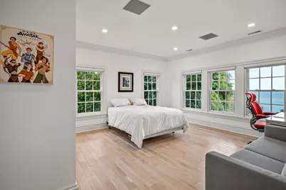 6920 N Barnett Ln, Fox Point, WI 53217 - Photo 56