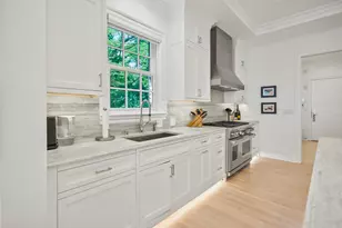 6920 N Barnett Ln, Fox Point, WI 53217 - Photo 14