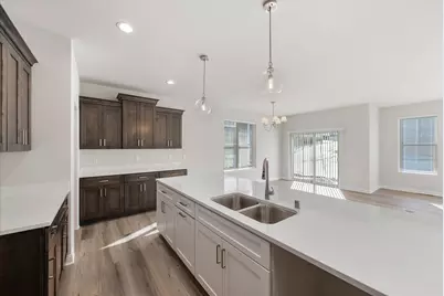 394  Sandy Cir, Pewaukee, WI 53072 - Photo 16